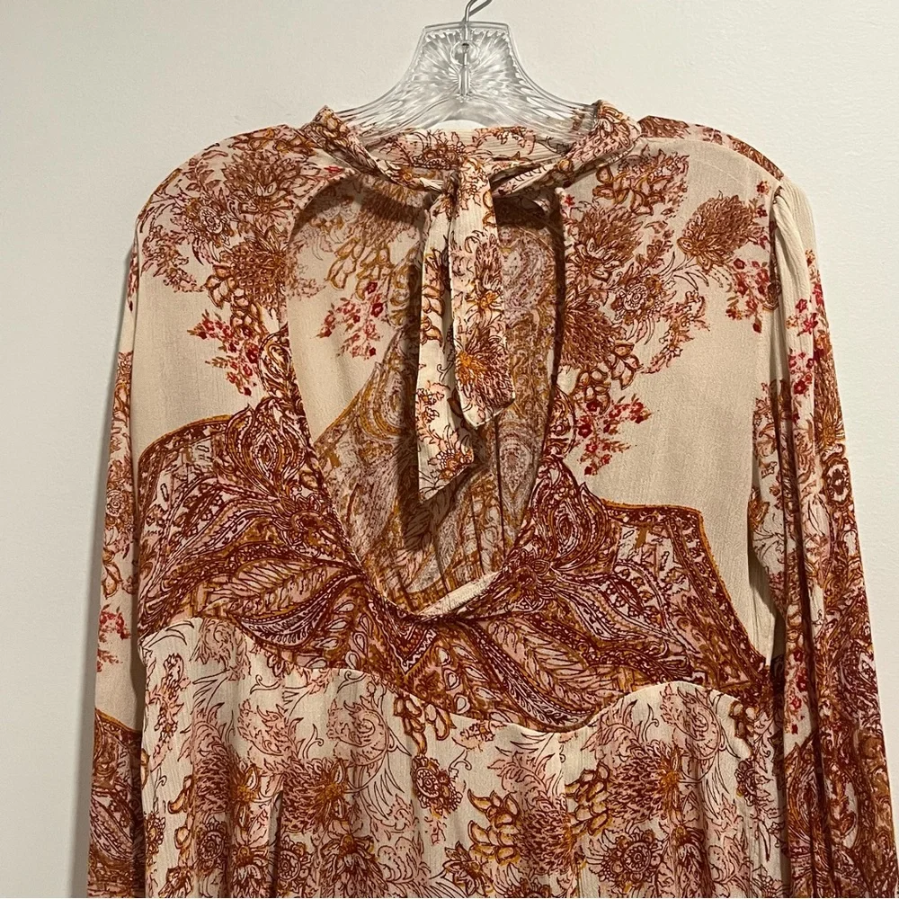 Free People Lady Luck Cut Out Back Bell Sleeve Tunic Top - Picture 7 of 11